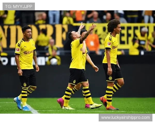 那不勒斯进攻退化原因探究：中场支援不足